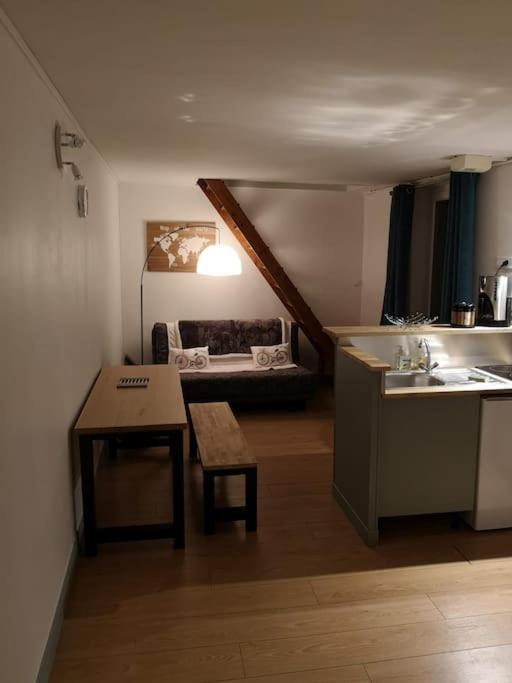 Hypercentre Paisible Apartment